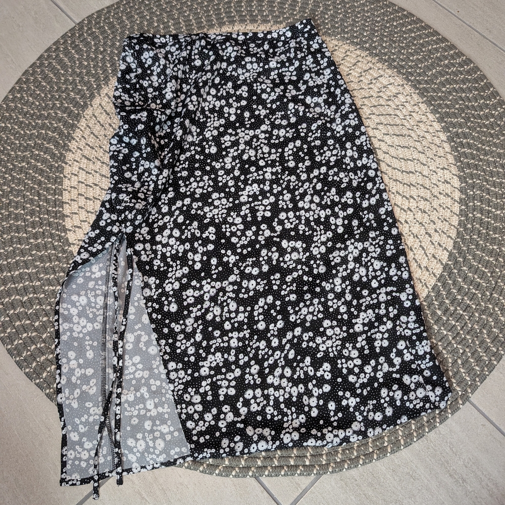 Floral Black and White Skirt